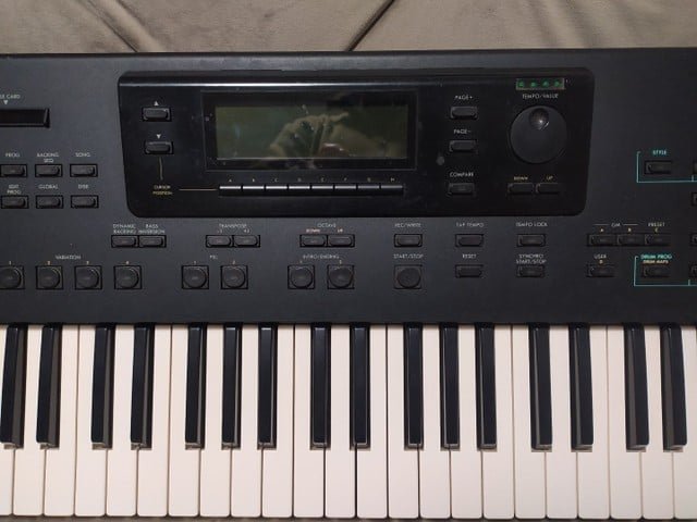 Teclado Korg